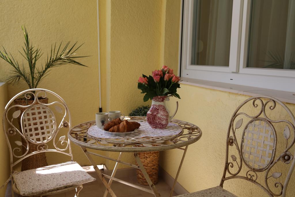 Apartment Mandalina Split Bilik gambar